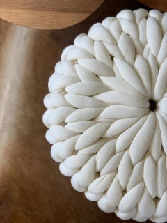 Pufe Maxi tricot Off White - comprar online