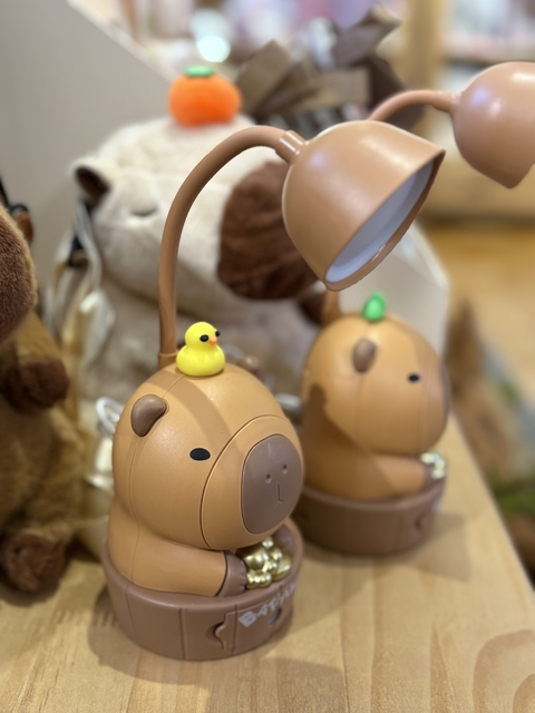 Luminária Capivara pato - comprar online