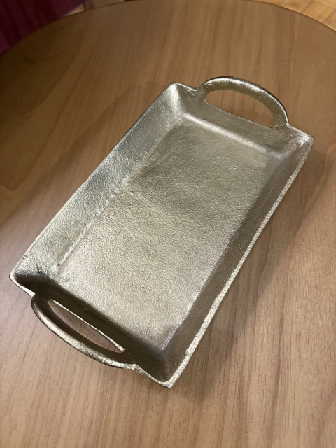 Bandeja alumínio dourada M na internet