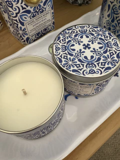 Vela Michel Design Works Indigo Seas na internet