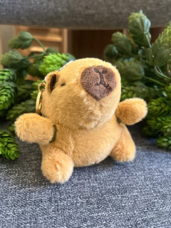 Chaveiro pelucia Capivara (tartaruga) - comprar online