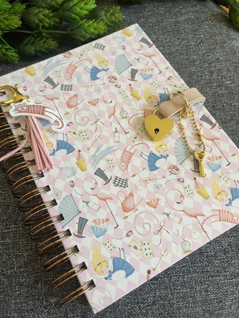 Diário Alice com cadeado - comprar online