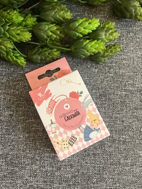 Adesivo na Caixinha Alice - comprar online