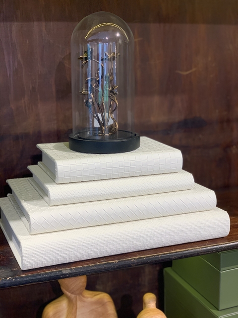Caixa livro Off White P