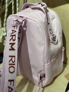 Mini mochila Rosália na internet