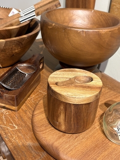 Pote de sal em madeira - comprar online