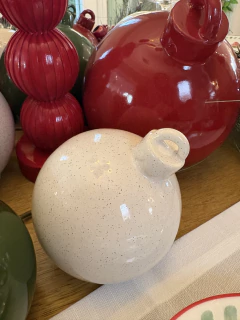 Bola de mesa branca M na internet