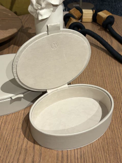 Caixa oval cinza P na internet