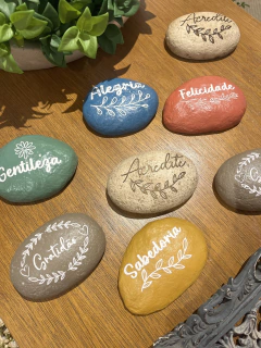 Enfeite Pedra Sabedoria - comprar online