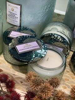 Vela pote vidro 25h French cade Lavender - comprar online