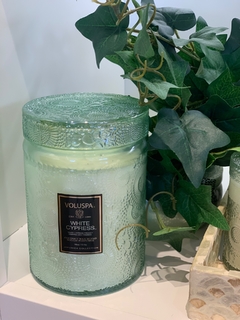 Vela pote vidro 100h White Cypress