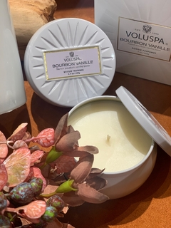 Mini vela lata 25h Bourbon Vanille - comprar online