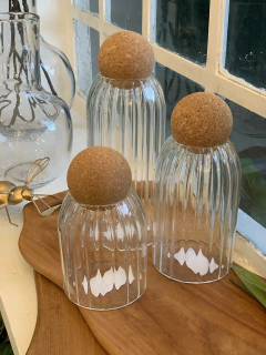 Pote vidro com tampa M na internet