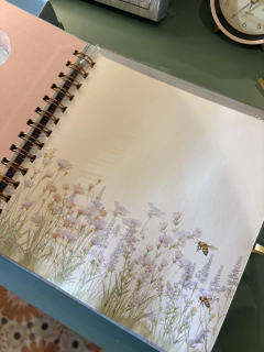 Imagem do Scrapbook flores e abelha