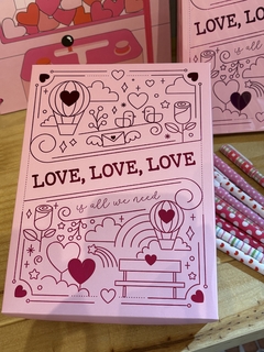 Caixa com papel de carta LOVE - comprar online