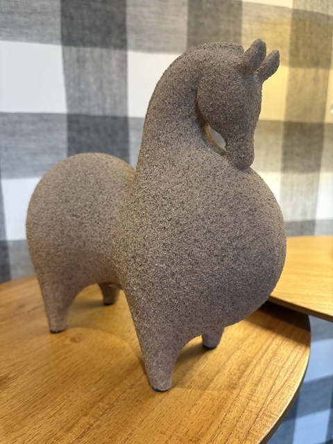 Escultura cavalo marrom - comprar online
