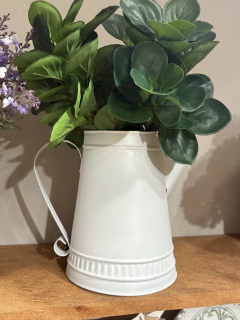 Regador em metal branco - comprar online