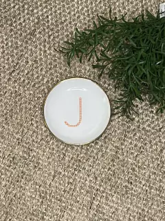 Pratinho redondo iniciais