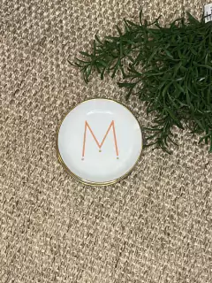 Pratinho redondo iniciais - comprar online