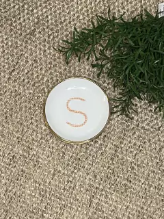 Pratinho redondo iniciais