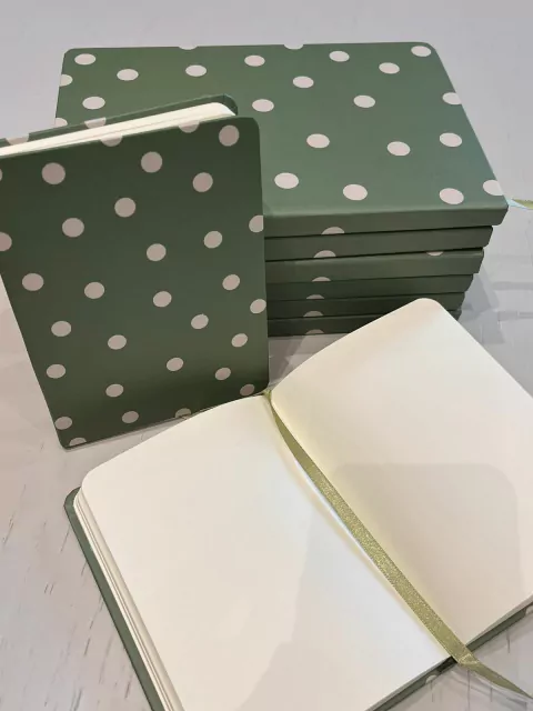 Caderno Capa Poá Verde G