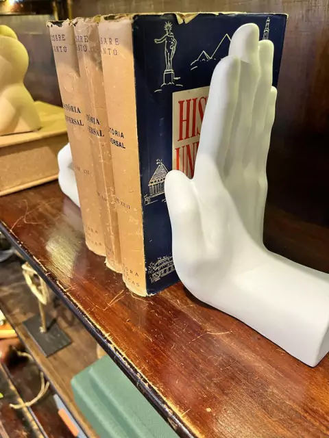 Suporte/Aparador livros Mãos