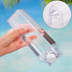 Botella Acrílico P/leche 1000ml Forma De Cartón Libre Bpa en internet