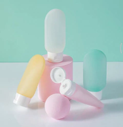 Set Viaje X 4 Envases Porta Cosmético Dispenser Shampoo/crema - comprar online