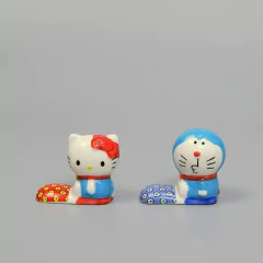 Adorno Doraimon -Hello Kitty ( apoya cubierto) - comprar online