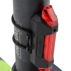 Linterna trasera para bicicleta recargable USB (8520726) - Rerda S.A. - Sastrería Militar