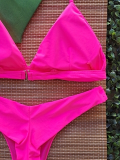 Conjunto asa delta Pink fluorescente na internet