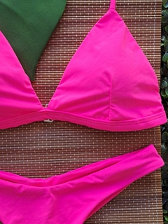 Conjunto asa delta Pink fluorescente na internet
