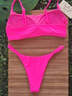 Top Caribe e tanga com lateral fina - (Pink fluorescente)