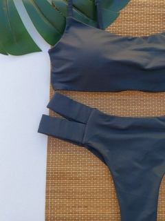 TOP CARIBE E CALCINHA FIO DUPLO 2 TIRAS (PRETO) na internet