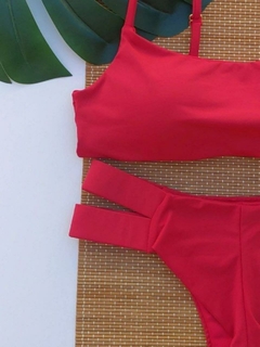 TOP CARIBE E CALCINHA FIO DUPLO 2 TIRAS (VERMELHO) na internet
