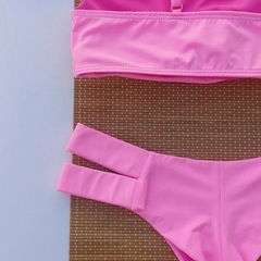 TOP CARIBE E CALCINHA FIO DUPLO 2 TIRAS (ROSA BARBIE) na internet