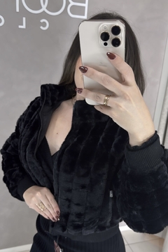 Jaqueta peluciada preto na internet
