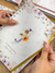 Planner Devocional: Capa Letra Floral na internet