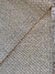 Tapete artesanal Favos em algodão areia, chenile areia e sisal natural. - comprar online