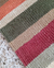 Imagem do Tapete artesanal Kilim Listrado em chenile colorido.