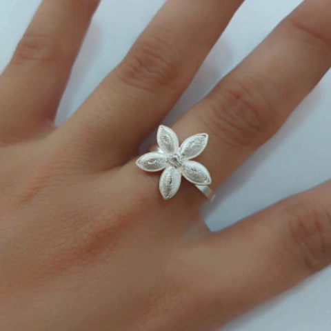 Anillo Flor Encanto en plata filigrana