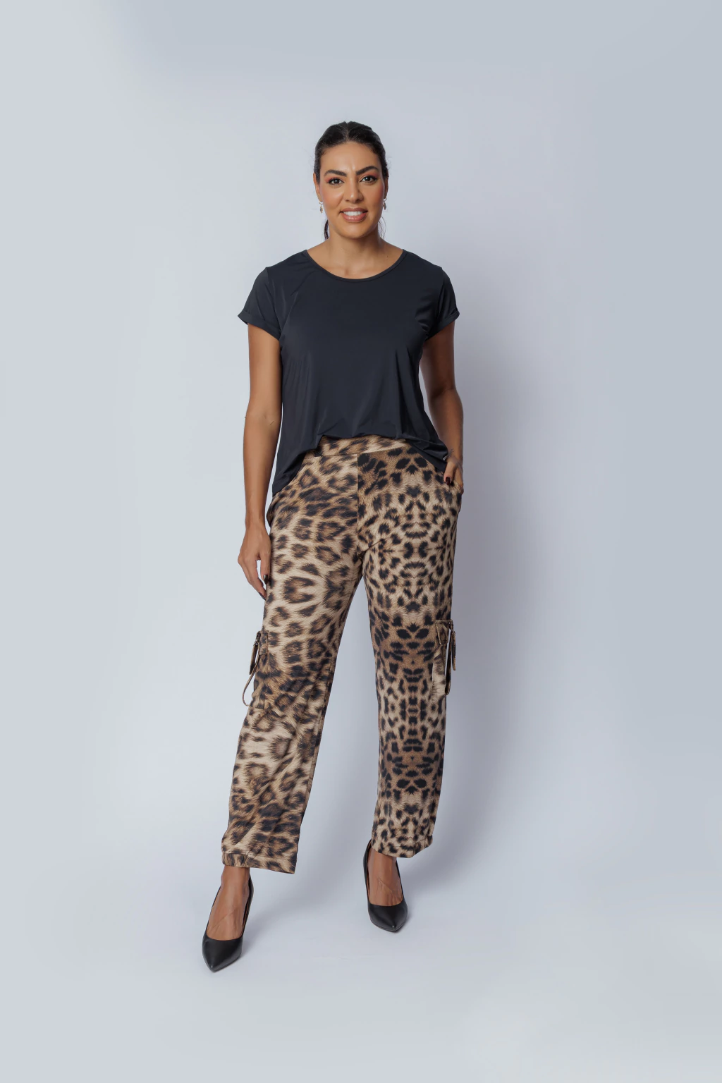 Calça Fluity Cargo Estampa Onça
