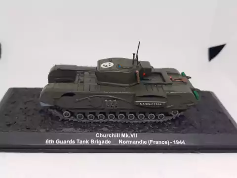 Colecao Carros de Combate Edicao 16 CHURCHILL MK. VII Guards Tank Brigade Normandie 1944 - sem fasciculo