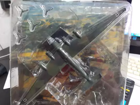 Coleção Aviões de Bombardeiros da Segunda Guerra Mundial Messerschmitt Me 264 (ref41) 1/72 -sem fasciculo