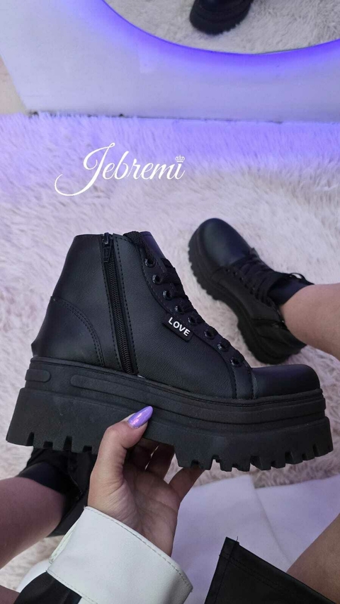 HERMOSOS BORCEGOS!!!