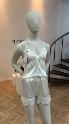 Short Doll Isabella - Linha Noite - Off white - comprar online