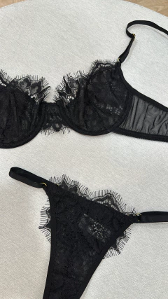 Imagem do Conjunto Calcinha E Sutiã De Renda Natalie