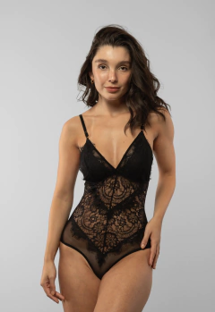 Body De Renda Sem Bojo e Sem Aro Thais Na Renda Chantilly - loja online