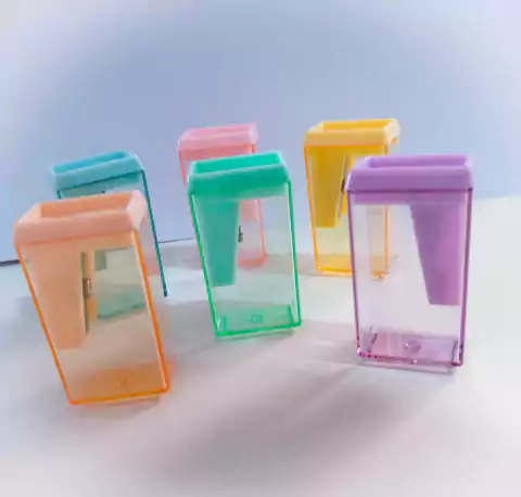 APONTADOR PLÁSTICO RETANGULAR 4CM - ONDA/FUTURO ESCOLAR