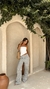 Tubinho Scarlet na cor off white com calça azul use sôffi
